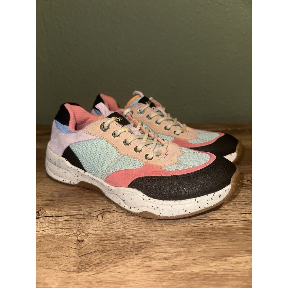 Taos Footwear Multicolor Sneakers